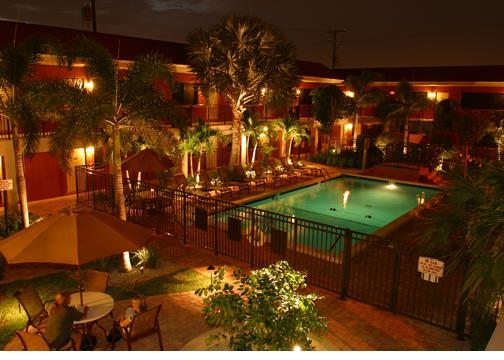 Away Inn Lauderdale-by-the-Sea ภายนอก รูปภาพ