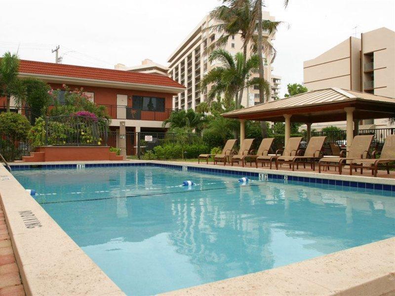 Away Inn Lauderdale-by-the-Sea ภายนอก รูปภาพ
