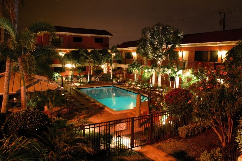 Away Inn Lauderdale-by-the-Sea ภายนอก รูปภาพ