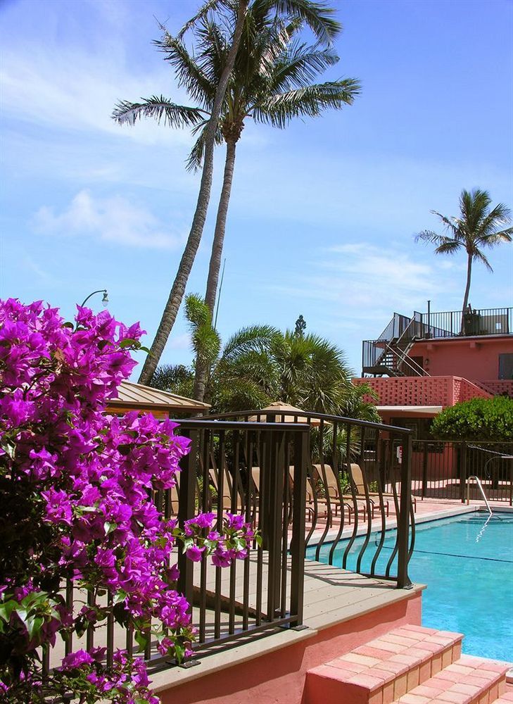 Away Inn Lauderdale-by-the-Sea ภายนอก รูปภาพ