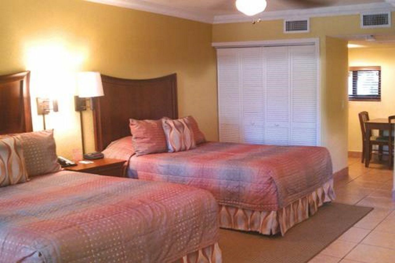 Away Inn Lauderdale-by-the-Sea ภายนอก รูปภาพ